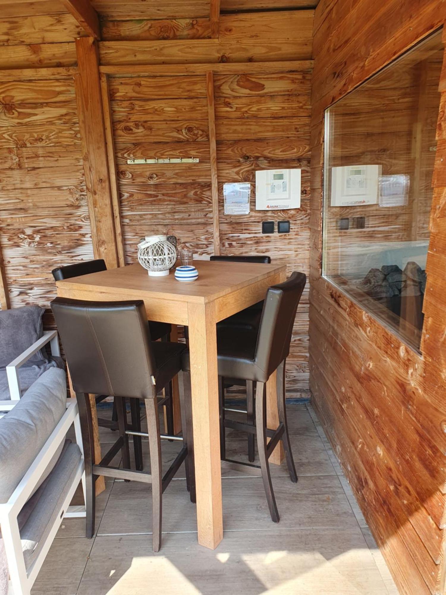 Holiday Cottage With Sauna In Zeeland Stavenisse Exteriör bild